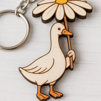 Intra απο ξύλο plywood 3mm-4mm πάχος - Μπρελόκ πάπιας με ομπρέλα Daisy Δίασταση 4x4 cm INTRAFABR-121334198 - Image 1