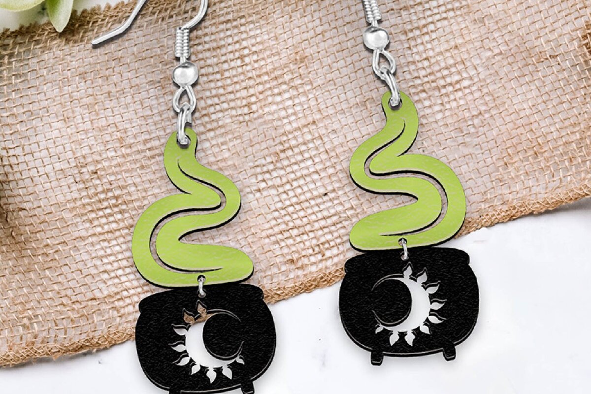 Intra απο ξύλο plywood 3mm-4mm πάχος - Σκουλαρίκια Laser cut. Halloween Witch . Δίασταση 3x3 cm INTRAFABR-105471381