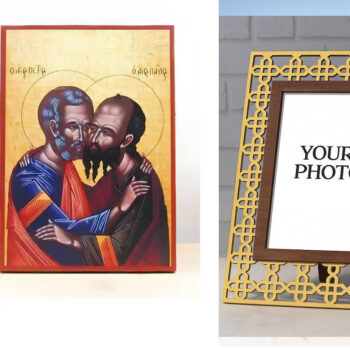 Εικόνα Ορθοδοξίας Πολυτελείας  με  σχεδιο Σταυρούς μαζι με  Βάση σε  8 χρώματα με περίγραμμα χρυσό σε ξύλο Plywood (Πλακάζ)   με  βάση Άγιοι Απόστολοι Παύλος και Πέτρος αγκαλιάζονται μεταξύ τους, Ξύλινη Χειροποίητη Εικόνα Ελληνικού Βυζαντινού Στυλ τοίχου που κρέμεται σε ξύλινη πλάκα Θρησκευτικό Χειροποίητη Ελληνορθόδοξη εικόνα του Ιησού Χριστού, Κρεμαστή πλάκα βυζαντινής τέχνης, χριστιανική τέχνη Διάσταση 15x11 cm (5,9 x 4,3 ίντσες)  INTRAEK3kadro3211-610895 - Image 1