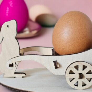 Intra απο ξύλο plywood 3mm-4mm πάχος - Πασχαλινή Αυγοθήκη , Κουνελάκι & Κόκορας Δίασταση 4x4 cm INTRAFABR-116833805 - Image 1