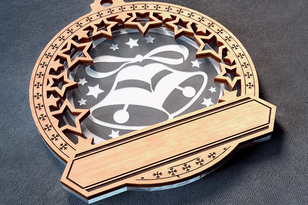 Intra απο ξύλο plywood 3mm-4mm πάχος - Οικογενειακά στολίδια κοπής με λέιζερ  | Χριστούγεννα Δίασταση 6x6 cm INTRAFABR-75543932