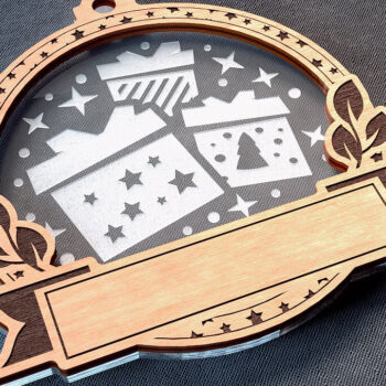 Intra απο ξύλο plywood 3mm-4mm πάχος - Οικογενειακά στολίδια Laser Cut  | Xmas Δίασταση 6x6 cm INTRAFABR-75543941 - Image 1