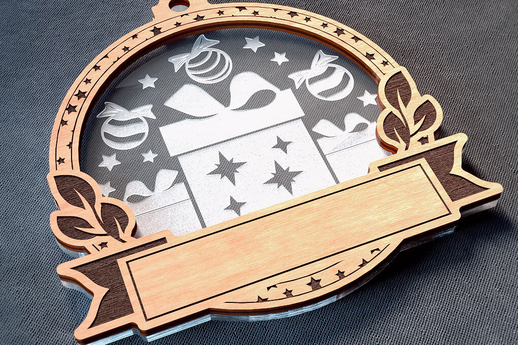 Intra απο ξύλο plywood 3mm-4mm πάχος - Οικογενειακά στολίδια κοπής με λέιζερ  | Χριστούγεννα Δίασταση 6x6 cm INTRAFABR-75544030