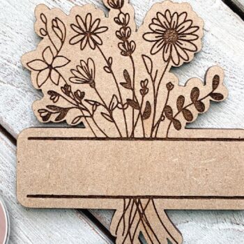 Intra απο ξύλο plywood 3mm-4mm πάχος - Πινακίδα ονόματος μπουκέτο λουλουδιών Δίασταση 6x6 cm INTRAFABR-70852018 - Image 4