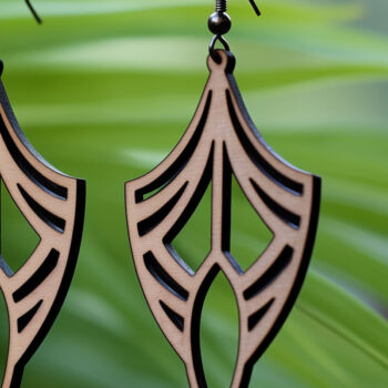 Intra απο ξύλο plywood 3mm-4mm πάχος - Γεωμετρικό πρότυπο ξύλινο σκουλαρίκι  Δίασταση 3x3 cm INTRAFABR-90527154 - Image 1