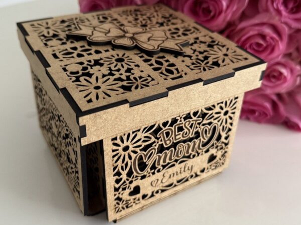 1758502042_Gift-Box-for-Mother-Graphics-121128961-1-1