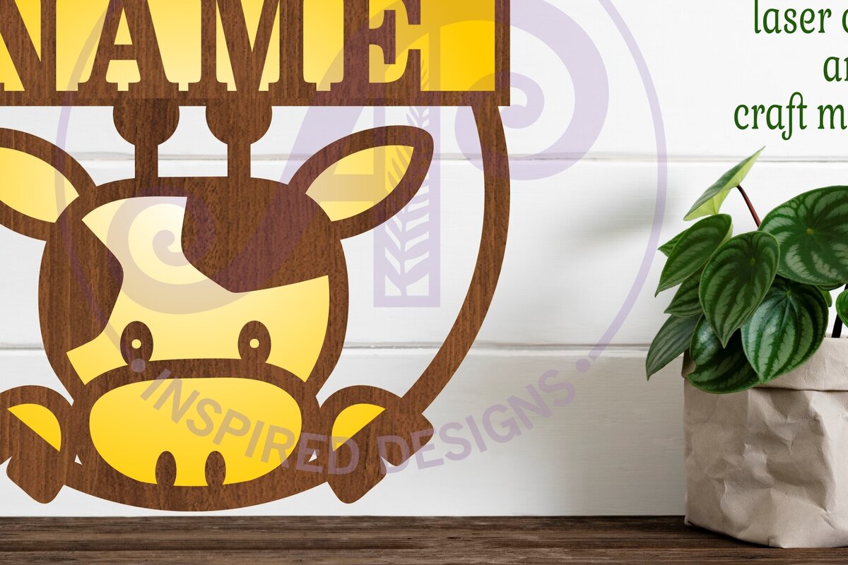 Intra απο ξύλο plywood 3mm-4mm πάχος - Πινακίδα ονόματος καμηλοπάρδαλης που κρυφοκοιτάζει  Laser Cut Δίασταση 30x20 cm INTRAFABR-96342451