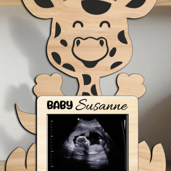 Intra απο ξύλο plywood 3mm-4mm πάχος - Ηχογράφημα Ανακοίνωση Εγκυμοσύνης Καμηλοπάρδαλης Δίασταση 4x3 cm INTRAFABR-105811993 - Image 1