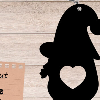 Intra απο ξύλο plywood 3mm-4mm πάχος -  με λέιζερ μπρελόκ Gnomes, Love Δίασταση 4x4 cm INTRAFABR-114875005 - Image 1