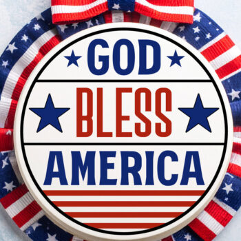 Intra απο ξύλο plywood 3mm-4mm πάχος - Ο Θεός να ευλογεί την Αμερική Στρογγυλή πινακίδα με λέιζερ Δίασταση 4x4 cm INTRAFABR-123524240 - Image 2