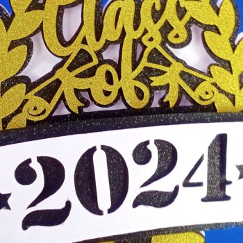 Intra απο ξύλο plywood 3mm-4mm πάχος - Graduation 2024 Cake Topper Δίασταση 20x20 cm INTRAFABR-103154843 - Image 1