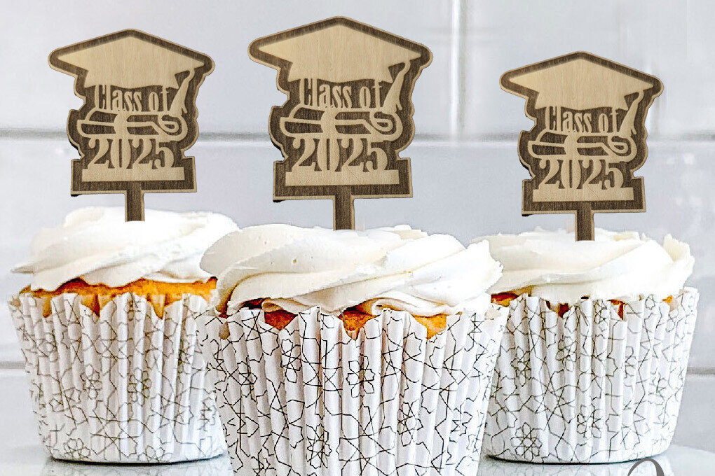 Intra απο ξύλο plywood 3mm-4mm πάχος - Αποφοίτηση Cup Cake Toppers Δίασταση 4x4 cm INTRAFABR-118761027