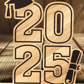 Intra απο ξύλο plywood 3mm-4mm πάχος - Έτος Αποφοίτησης 2025 Δίασταση 7x8 cm INTRAFABR-122015429 - Image 1