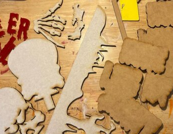 Intra απο ξύλο plywood 3mm-4mm πάχος - Στάση φέρετρων αποκριών Δίασταση 15x15 cm INTRAFABR-102832686 - Image 1