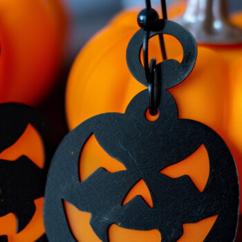 Intra απο ξύλο plywood 3mm-4mm πάχος - Πακέτο υ κομμένων αποκριάτικων σκουλαρίκια  Δίασταση 3x3 cm INTRAFABR-100957713 - Image 7