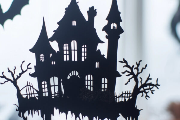 1758511408_Halloween-Haunted-House-Decor-SVG-Graphics-103055436-1-1