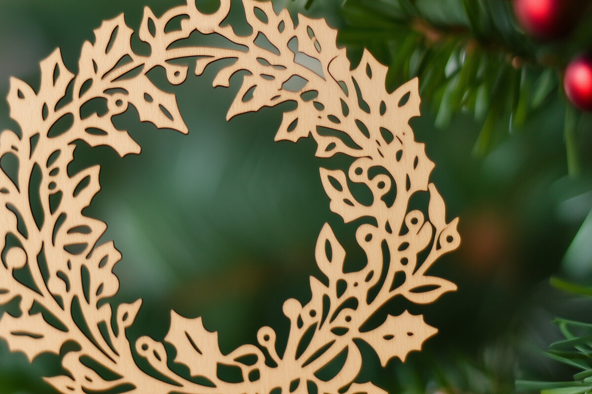 Intra απο ξύλο plywood  Χρώμα wenge 3mm-4mm πάχος - Χριστουγεννιάτικο στεφάνι στολίδι Cut Δίασταση 4x4 cm INTRAFABR-121964759