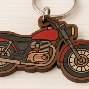 Intra απο ξύλο plywood  Χρώμα wenge 3mm-4mm πάχος - Κλασικό μπρελόκ μοτοσικλέτας Laser Δίασταση 4x4 cm INTRAFABR-35225438 - Image 1