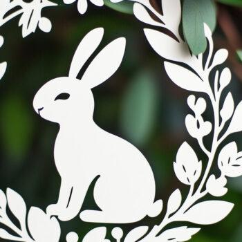 Intra απο ξύλο plywood  Χρώμα wenge 3mm-4mm πάχος - Cricut Πασχαλινό στεφάνι με λαγουδάκι Cut Δίασταση 4x4 cm INTRAFABR-85386817 - Image 1