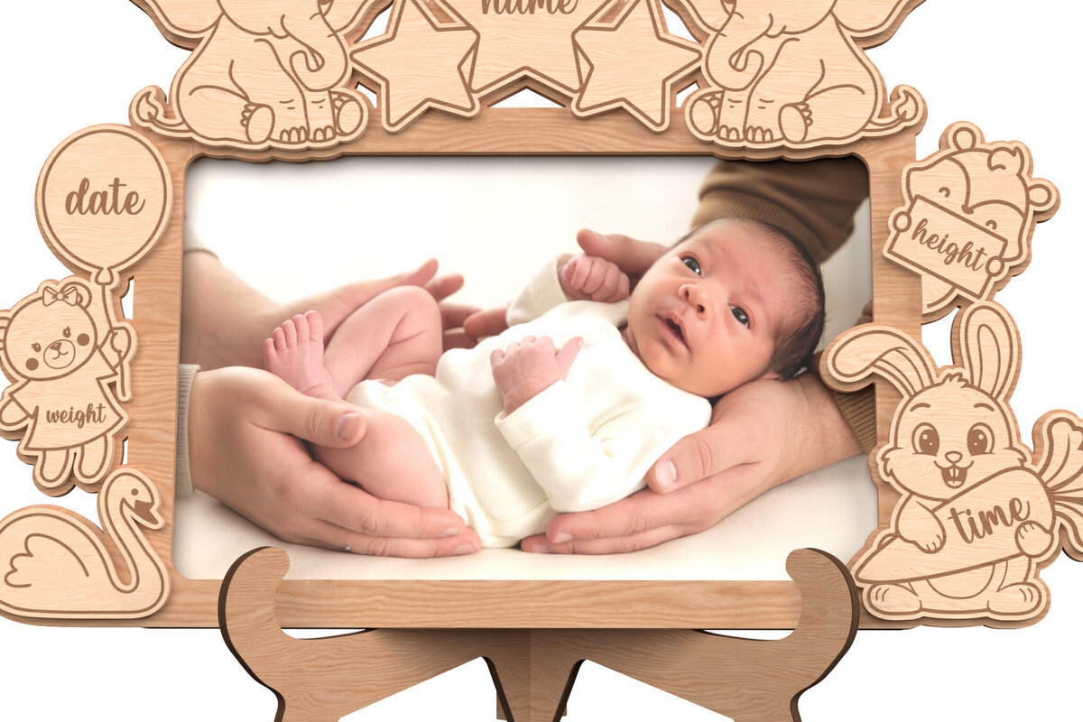 Intra απο ξύλο plywood  Χρώμα wenge 3mm-4mm πάχος - Κορνίζα μωρών με θέμα το χαριτωμένο ζώο Δίασταση 20x25 cm INTRAFABR-124683463