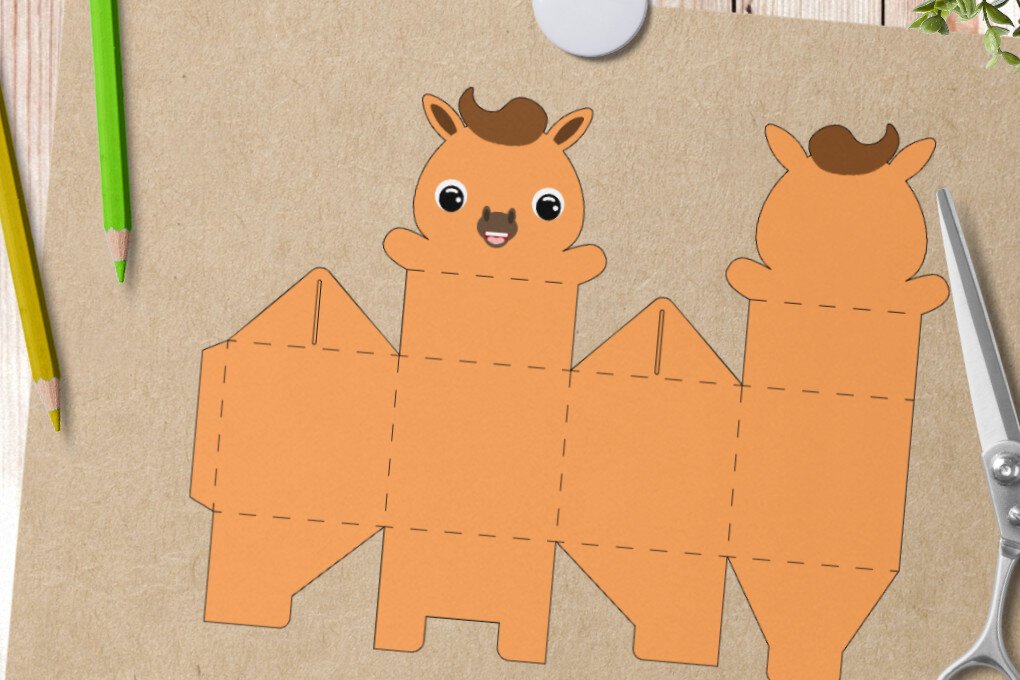 Intra απο ξύλο plywood  Χρώμα wenge 3mm-4mm πάχος - Χαριτωμένο κουτί δώρου αλόγων Δίασταση 20x20 cm INTRAFABR-102848708