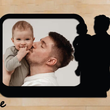 Intra απο ξύλο plywood  Χρώμα wenge 3mm-4mm πάχος - κοπής με λέιζερ με κορνίζα μπαμπά και παιδιού Δίασταση 20x25 cm INTRAFABR-75748041 - Image 1