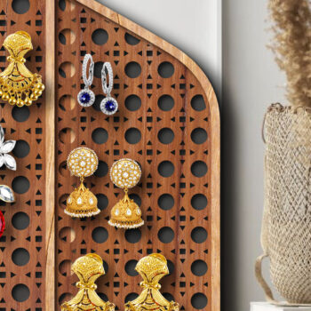 Intra απο ξύλο plywood  Χρώμα wenge 3mm-4mm πάχος - Βάση σκουλαρίκι από μπαστούνι από μπαστούνι με διπλή καμάρα Δίασταση 3x3 cm INTRAFABR-38294147 - Image 1