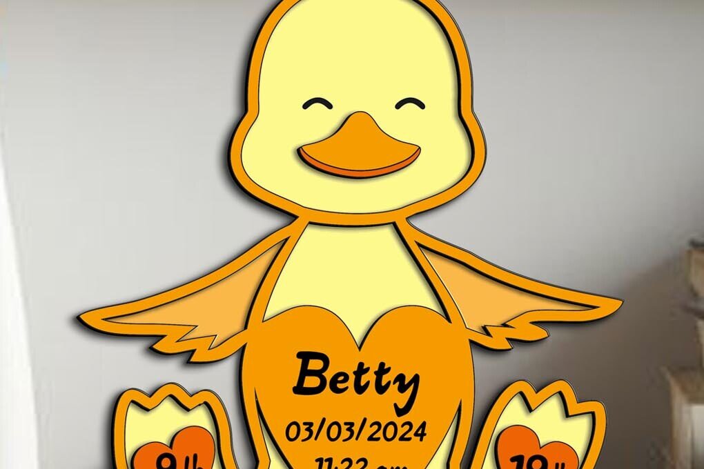 Intra απο ξύλο plywood  Χρώμα wenge 3mm-4mm πάχος - Duck Baby Sign Laser Αναγγελία Γέννησης Δίασταση 30x20 cm INTRAFABR-106750782