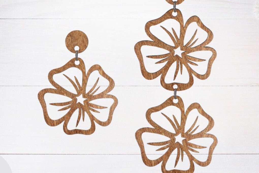 Intra απο ξύλο plywood  Χρώμα wenge 3mm-4mm πάχος - Σκουλαρίκι κοπής με λέιζερ, Σκουλαρίκι λουλουδιών Δίασταση 3x3 cm INTRAFABR-105070825