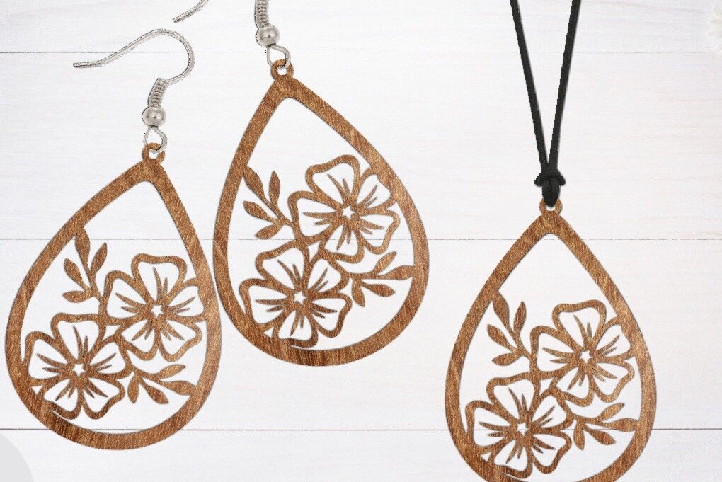 Intra απο ξύλο plywood  Χρώμα wenge 3mm-4mm πάχος - Σκουλαρίκι κοπής με λέιζερ, Σκουλαρίκι λουλουδιών Δίασταση 3x3 cm INTRAFABR-110737914