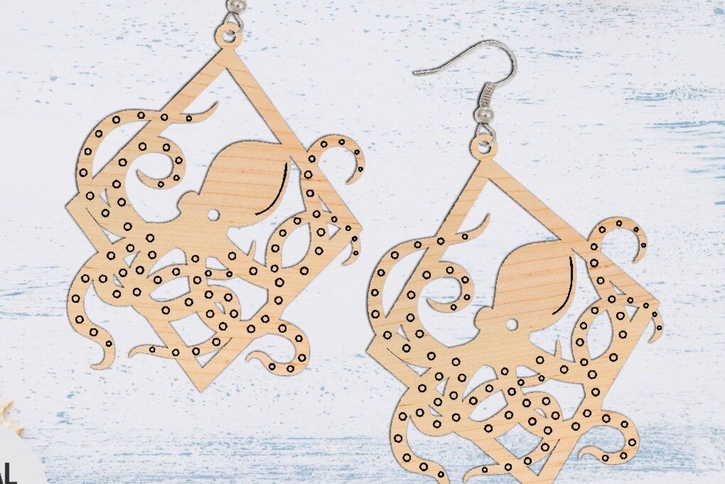 Intra απο ξύλο plywood  Χρώμα wenge 3mm-4mm πάχος - Σκουλαρίκι κομμένο με λέιζερ, σκουλαρίκι χταπόδι Δίασταση 3x3 cm INTRAFABR-110654961