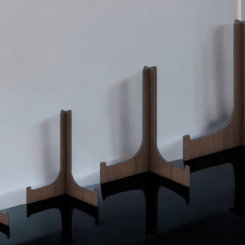 Intra απο ξύλο plywood  Χρώμα wenge 3mm-4mm πάχος - Στάση καβαλέτο 194 Δίασταση 30x20 cm INTRAFABR-72392450 - Image 1