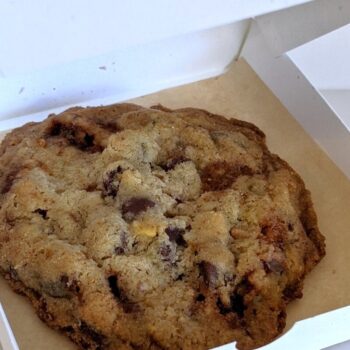 Intra απο ξύλο plywood  Χρώμα wenge 3mm-4mm πάχος - Κουτί κέρασμα για μπισκότα λαγουδάκι του Πάσχα Δίασταση 15x15 cm INTRAFABR-123668301 - Image 1