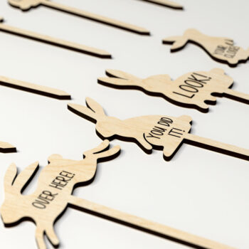 Intra απο ξύλο plywood  Χρώμα wenge 3mm-4mm πάχος - Easter Bunny Hunt - κοπής με λέιζερ Δίασταση 15x15 cm INTRAFABR-70103617 - Image 3