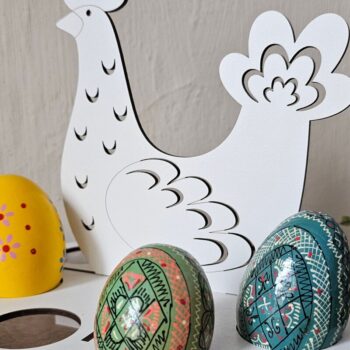 Intra απο ξύλο plywood  Χρώμα wenge 3mm-4mm πάχος - κοπής με λέιζερ θήκη πασχαλινών αυγών | Νεοσσός Δίασταση 4x4 cm INTRAFABR-121332912 - Image 2