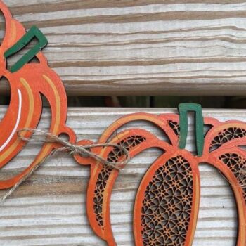 Intra απο ξύλο plywood  Χρώμα wenge 3mm-4mm πάχος - Fall Pumpkin Garland Δίασταση 4x4 cm INTRAFABR-80088405 - Image 1