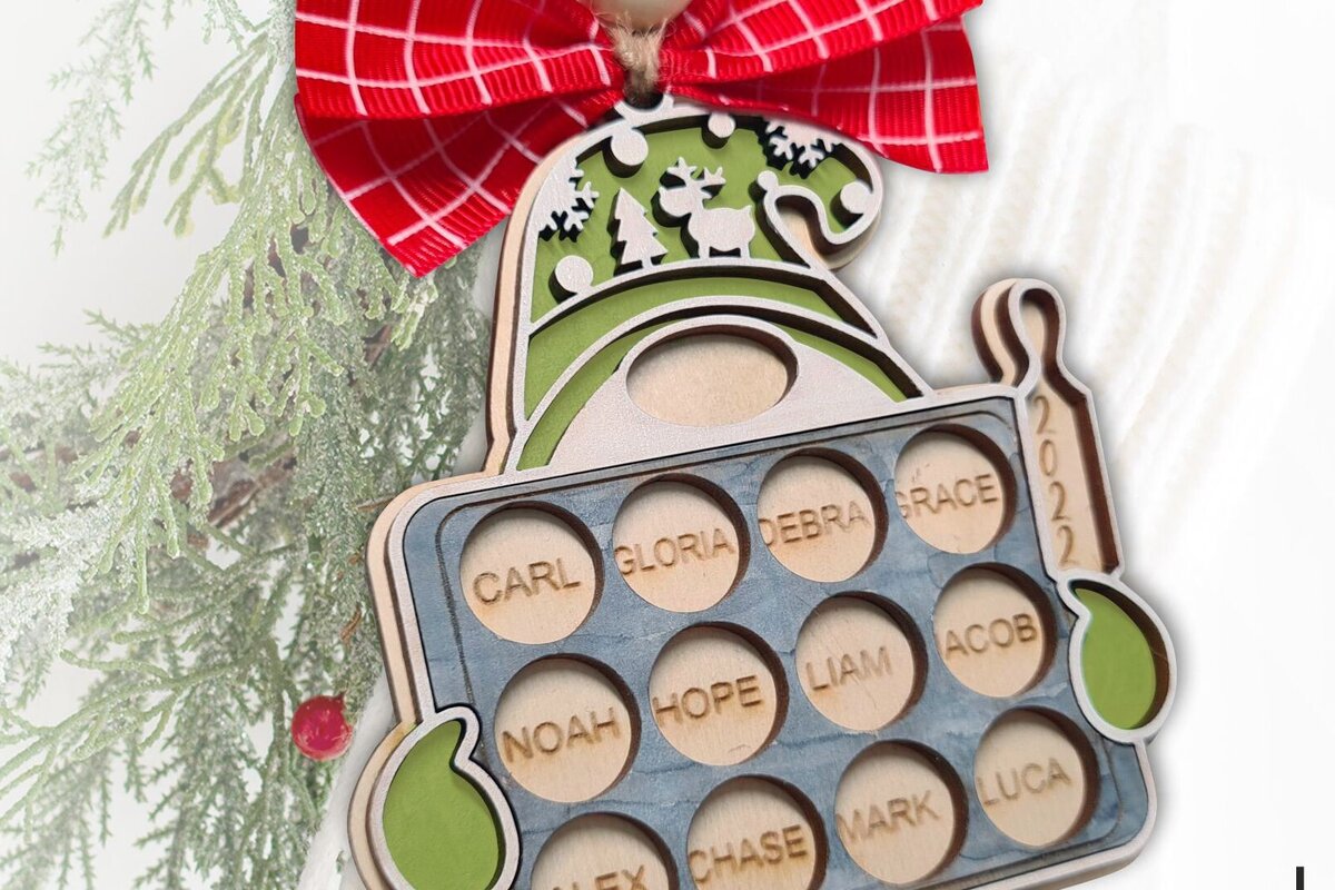 Intra απο ξύλο plywood  Χρώμα wenge 3mm-4mm πάχος - Οικογενειακά μπισκότα Στολίδι Δίασταση 6x6 cm INTRAFABR-37539354