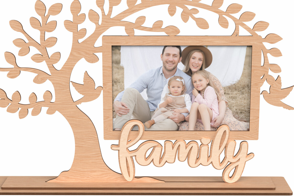 Intra απο ξύλο plywood  Χρώμα wenge 3mm-4mm πάχος - με κορνίζα οικογενειακού δέντρου Δίασταση 20x25 cm INTRAFABR-75594386