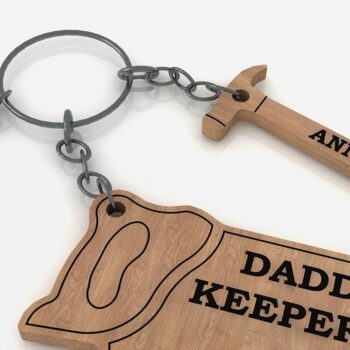 Intra απο ξύλο plywood  Χρώμα wenge 3mm-4mm πάχος - Μπρελόκ για την Ημέρα του Πατέρα SAW HAMMER Lasercut Δίασταση 4x4 cm INTRAFABR-82661753 - Image 1