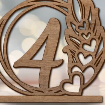 Intra απο ξύλο plywood  Χρώμα wenge 3mm-4mm πάχος - Αριθμοί τραπεζιού γάμου με πούπουλα Δίασταση 10x8 cm INTRAFABR-76263948 - Image 1