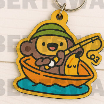 Intra απο ξύλο plywood  Χρώμα wenge 3mm-4mm πάχος - Μπρελόκ με λέιζερ Fishing Bear Δίασταση 4x4 cm INTRAFABR-68358856 - Image 1