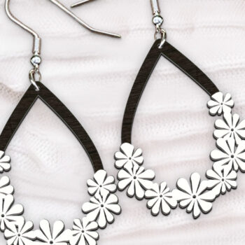 Intra απο ξύλο plywood Χρώμα wenge 3mm-4mm πάχος - Σκουλαρίκια με λουλούδια . Σκουλαρίκια Boho Δίασταση 3x3 cm INTRAFABR-124517424 - Image 1