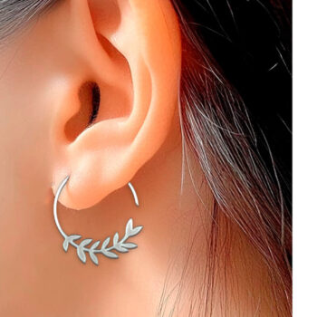 Intra απο ξύλο plywood Χρώμα wenge 3mm-4mm πάχος - Σκουλαρίκια με λουλούδια . Σκουλαρίκια κρίκοι Δίασταση 3x3 cm INTRAFABR-72981443 - Image 1