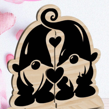 Intra απο ξύλο plywood  Χρώμα wenge 3mm-4mm πάχος - Κόψιμο με λέιζερ στολίδι Gnome Love Valentine Δίασταση 6x6 cm INTRAFABR-69104616 - Image 1