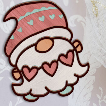 Intra απο ξύλο plywood Χρώμα wenge 3mm-4mm πάχος - Διακοσμητικό πρότυπο Gnome με καρδιές Δίασταση 7x6 cm INTRAFABR-119137412 - Image 1