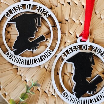 Intra απο ξύλο plywood  Χρώμα wenge 3mm-4mm πάχος - κοπής με λέιζερ μετάλλιο αποφοίτησης Δίασταση 4x4 cm INTRAFABR-116153318 - Image 1