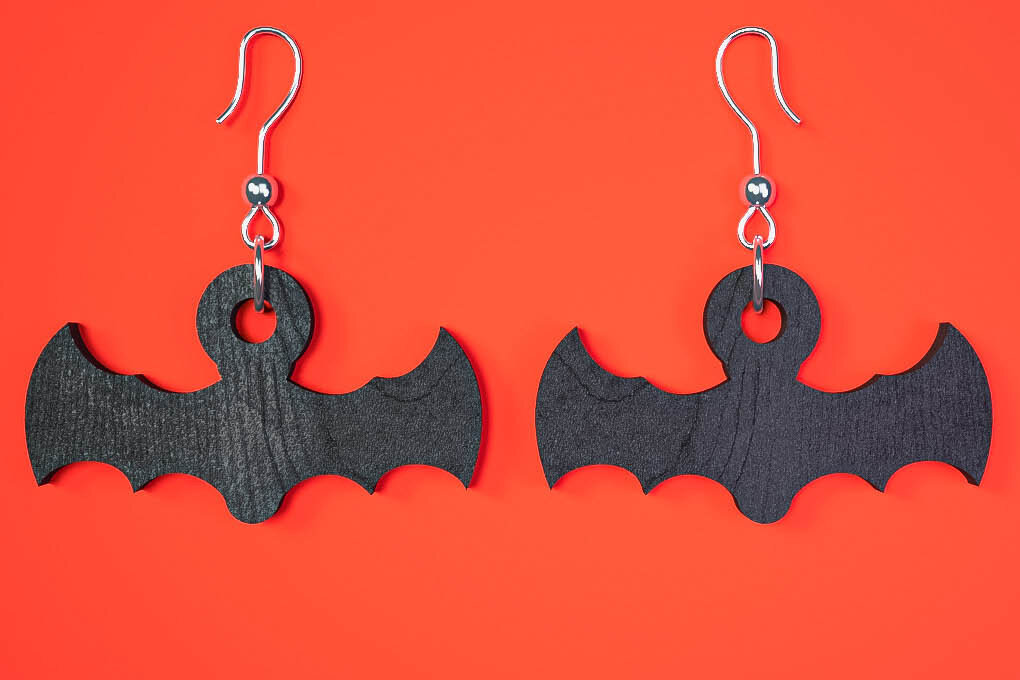 Intra απο ξύλο plywood  Χρώμα wenge 3mm-4mm πάχος - Αποκριάτικα σκουλαρίκια Δίασταση 3x3 cm INTRAFABR-69128905