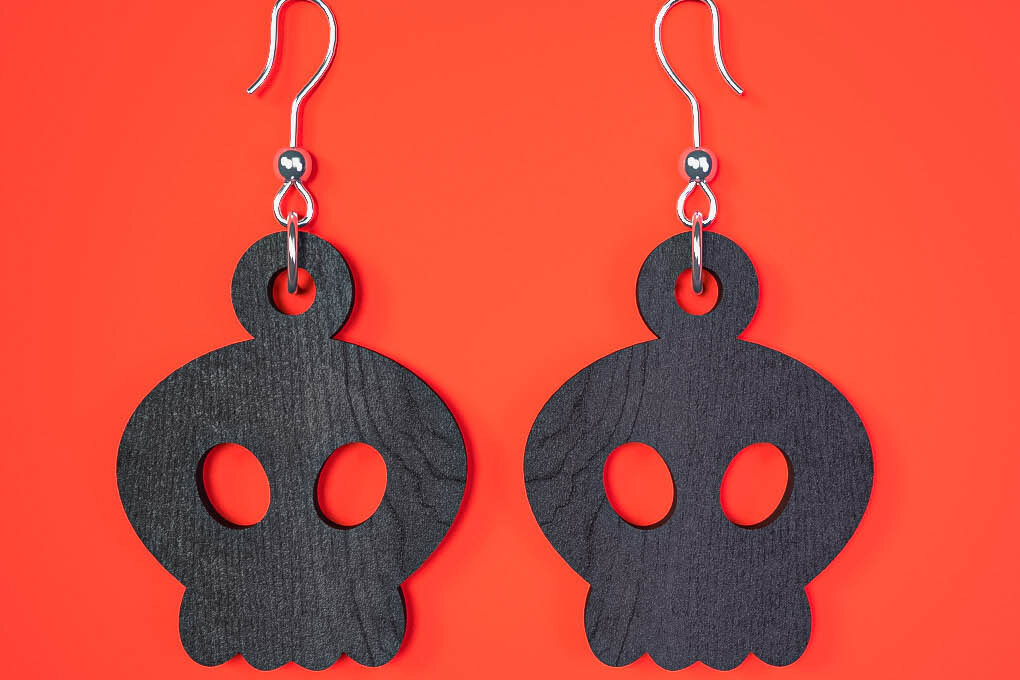 Intra απο ξύλο plywood  Χρώμα wenge 3mm-4mm πάχος - Αποκριάτικα σκουλαρίκια Δίασταση 3x3 cm INTRAFABR-69128961