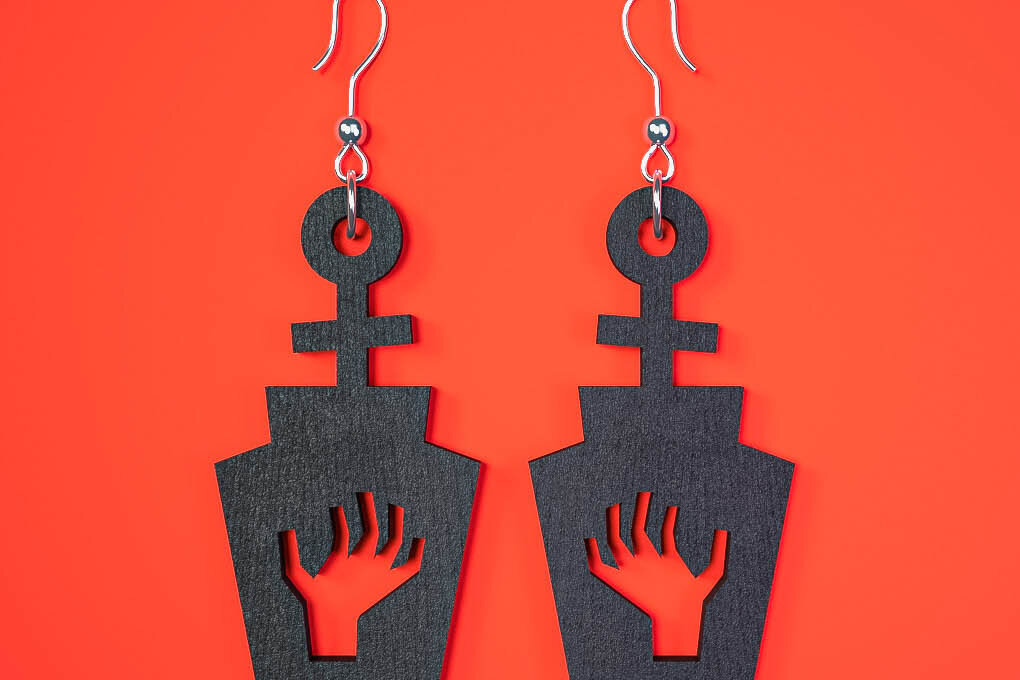 Intra απο ξύλο plywood  Χρώμα wenge 3mm-4mm πάχος - Αποκριάτικα σκουλαρίκια Δίασταση 3x3 cm INTRAFABR-124483540