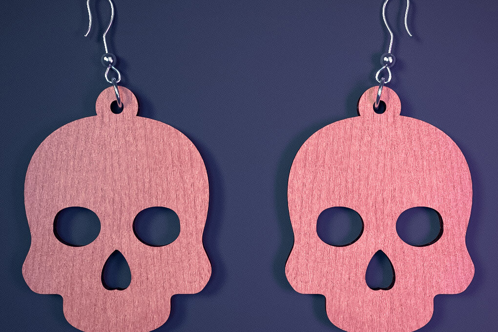 Intra απο ξύλο plywood  Χρώμα wenge 3mm-4mm πάχος - Αποκριάτικα σκουλαρίκια με λέιζερ |Spooky Δίασταση 3x3 cm INTRAFABR-113936066